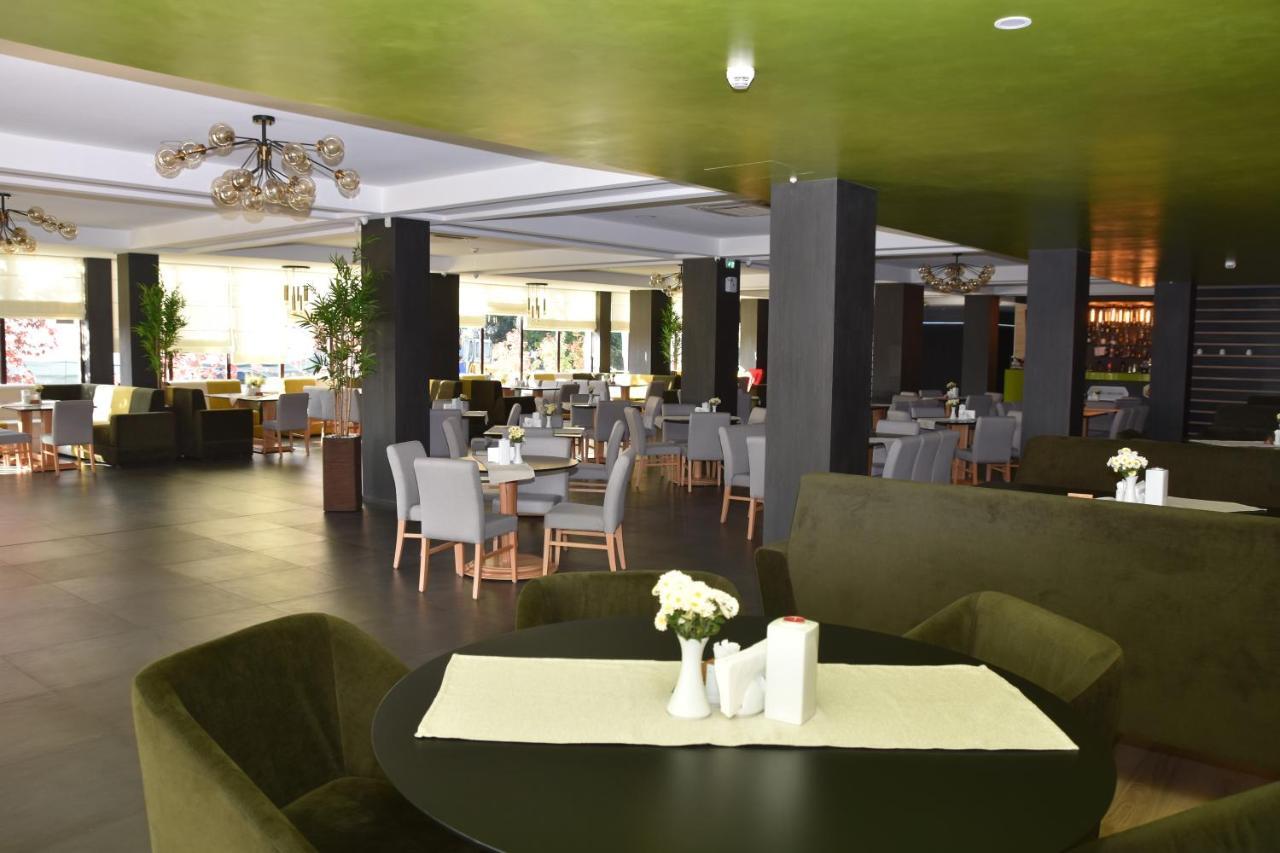 Hotel Bulevard Râmnicu Vâlcea Kültér fotó