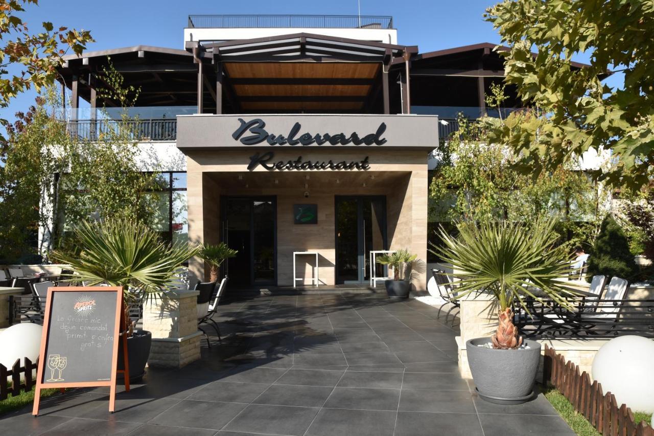 Hotel Bulevard Râmnicu Vâlcea Kültér fotó