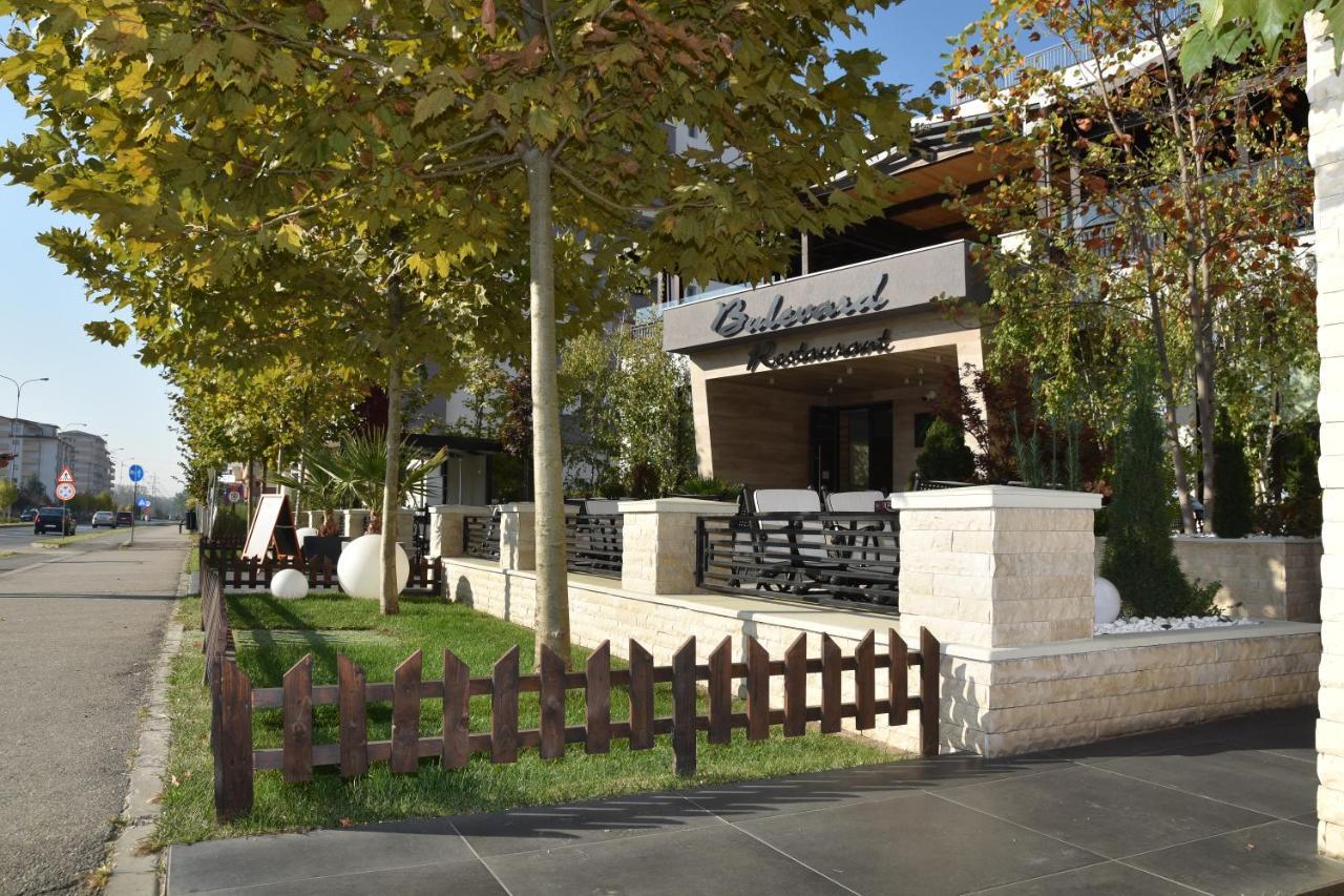 Hotel Bulevard Râmnicu Vâlcea Kültér fotó
